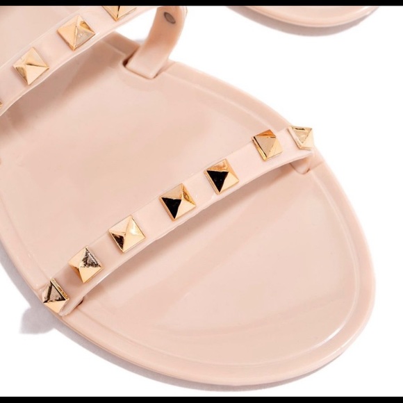 NEW Nude Studded Open Toe Jelly Sandal Flip Flops - Picture 5 of 5